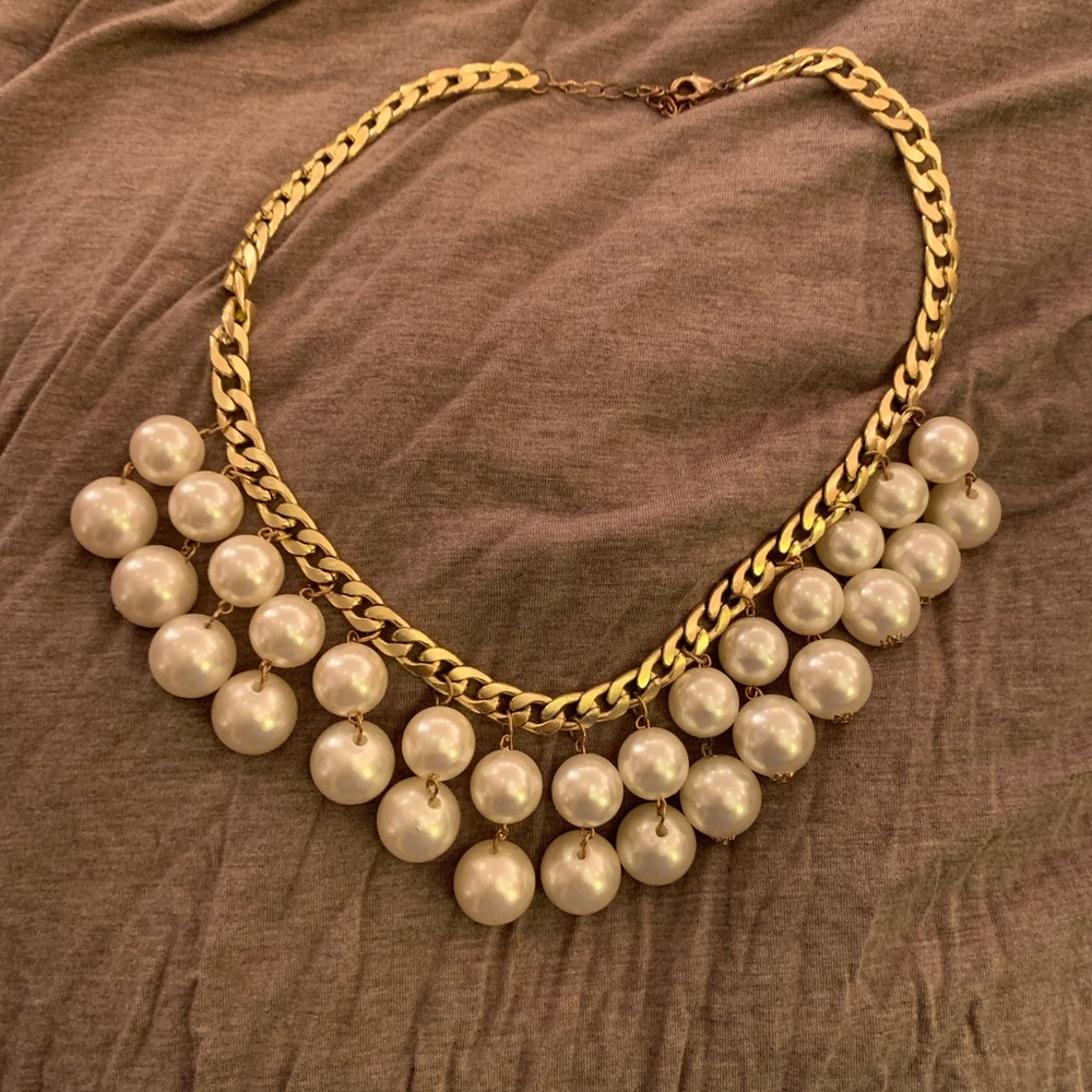 Vintage pearl necklace